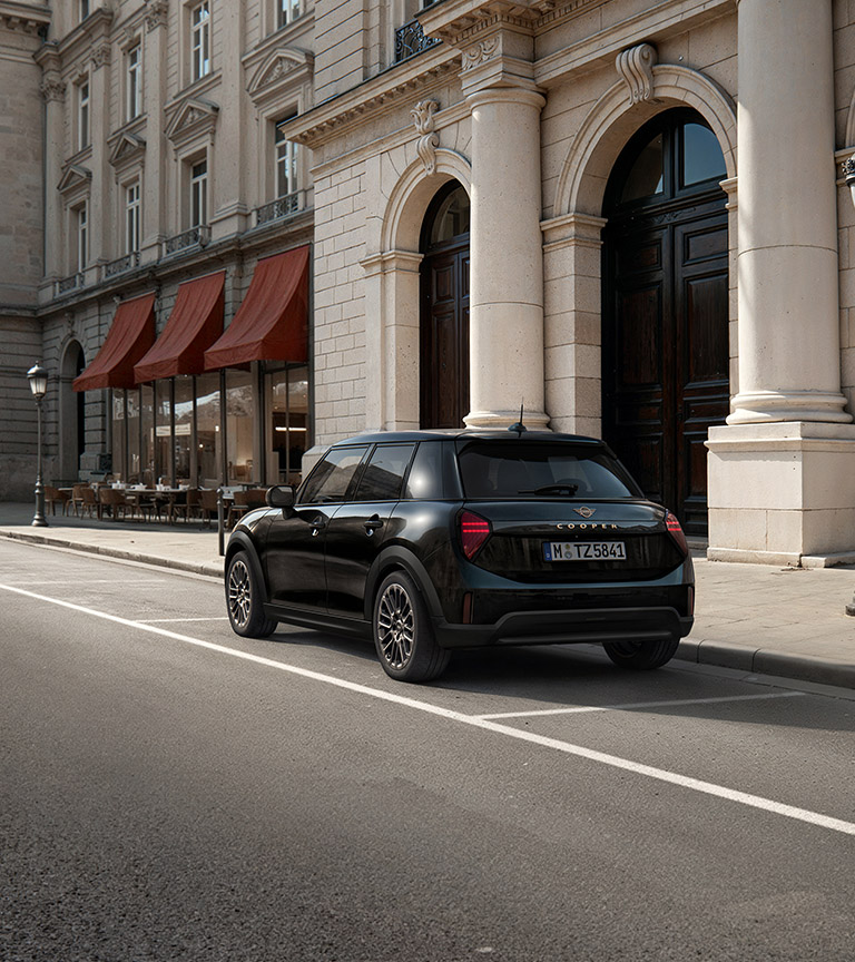 Offre MINI Cooper 5 Portes finition Blackyard