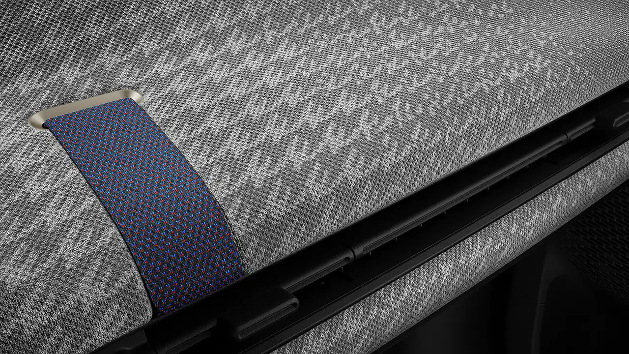 Vue du tableau de bord gris/blanc de la MINI Cooper Electric