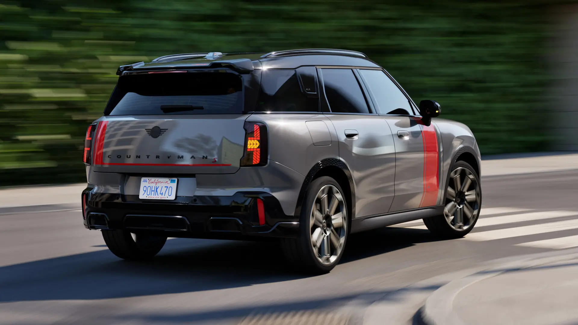 MINI Countryman roulant dans un virage