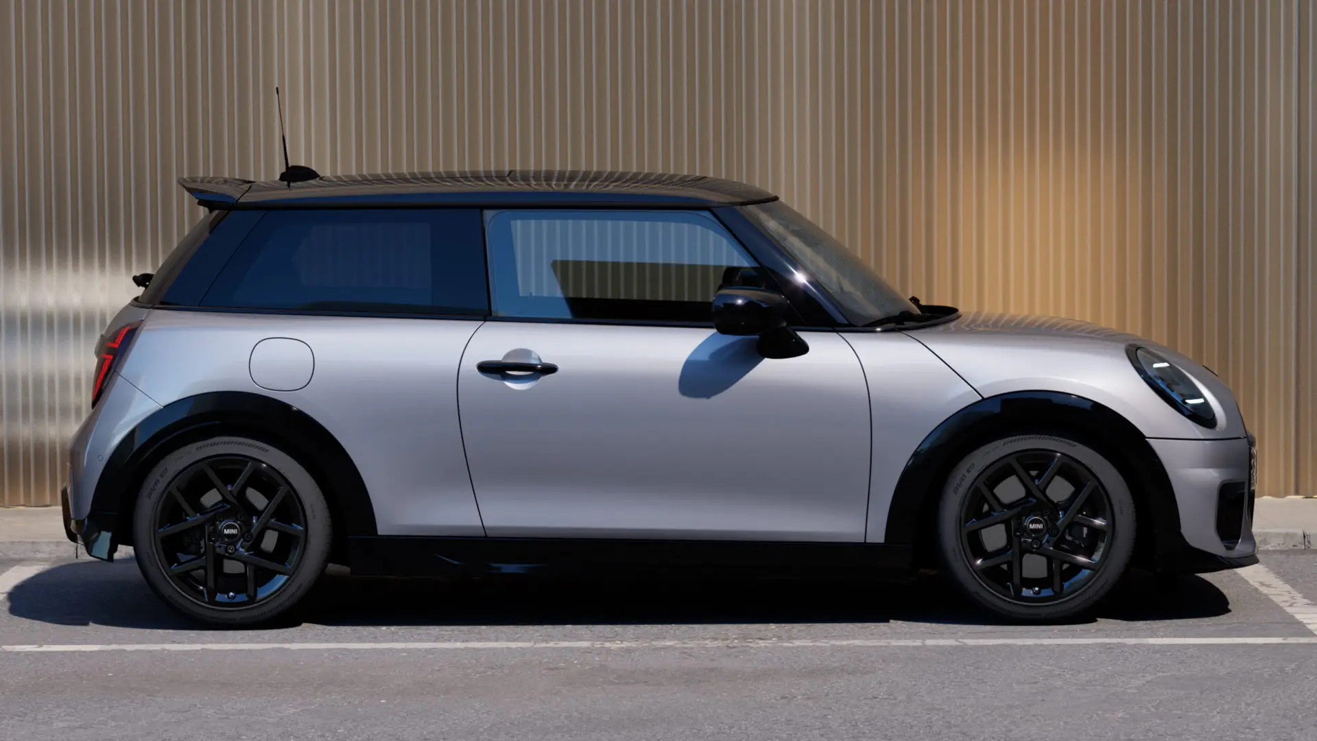 MINI Cooper 3 portes Melting Silver, vue latérale.