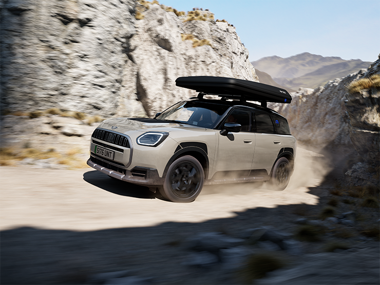 Photo de l'intérieur de la MINI Countryman Untamed Edition mettant en valeur les sièges.