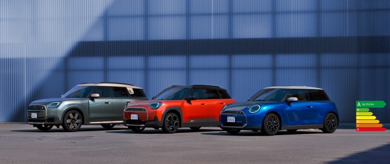 3 MINI neuves disponibles : MINI Countryman Electric, MINI Aceman et MINI Cooper Electric