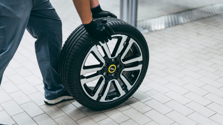 Accessoires Mini - service - changement de roue
