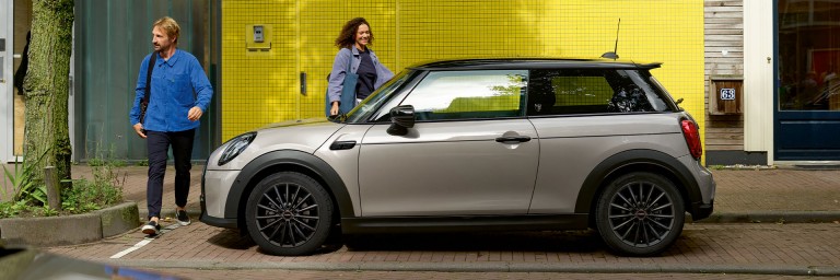MINI Hatch 3 portes – gris – roues et pneus