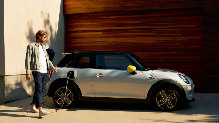 mini électromobilité - recharger - domicile