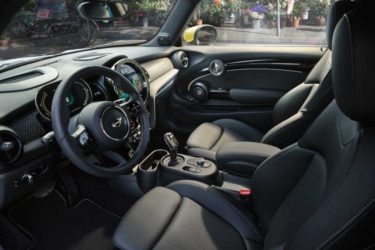 MINI Electric Edition Camden intérieur