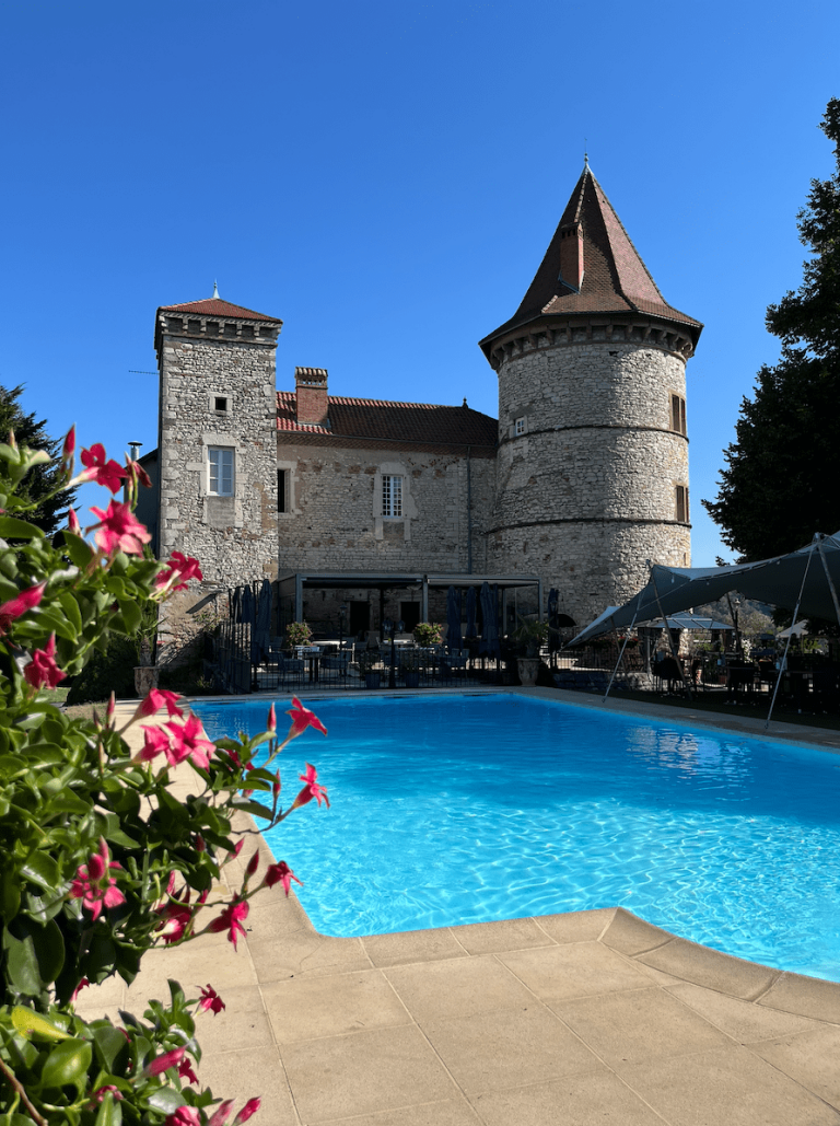 Chateau chapeau cornu