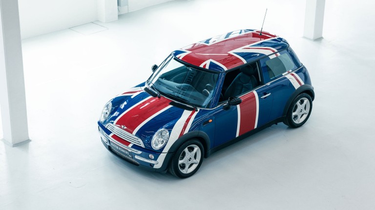 LA MINI COOPER AUSTIN POWERS.