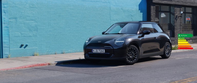 MINI Cooper Electric Finition Blackyard
