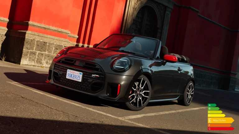MINI Cooper Cabrio – MINI JCW Cabrio